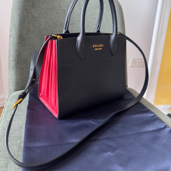 Prada Small Bibliothèque Saffiano Leather Crossbody Bag Red Sides- Dust Bag+Card - Picture 3 of 12